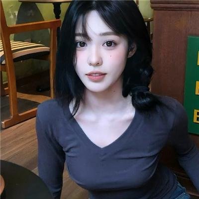裸男孩